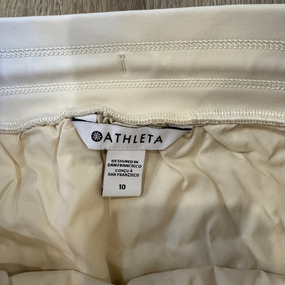 Athleta Quilted Solstice Skirt Size 10 Cream White Drawstring Pockets Athleisure - Picture 6 of 7
